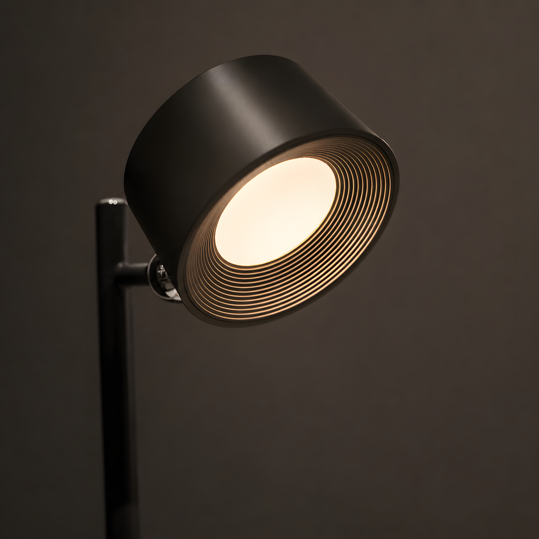 Aluminium Cordless Lamp — alternate product angle | Rekayro